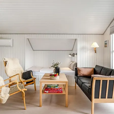 Ljuben - 1-9km From The Sea By Interhome Saltum